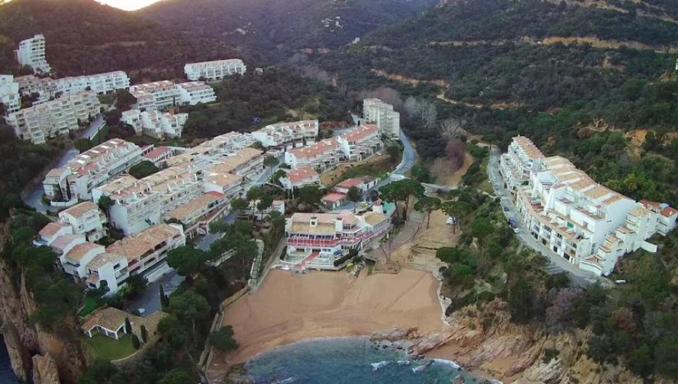 Апартаменты Cala Salions, Chalana I Жирона Экстерьер фото