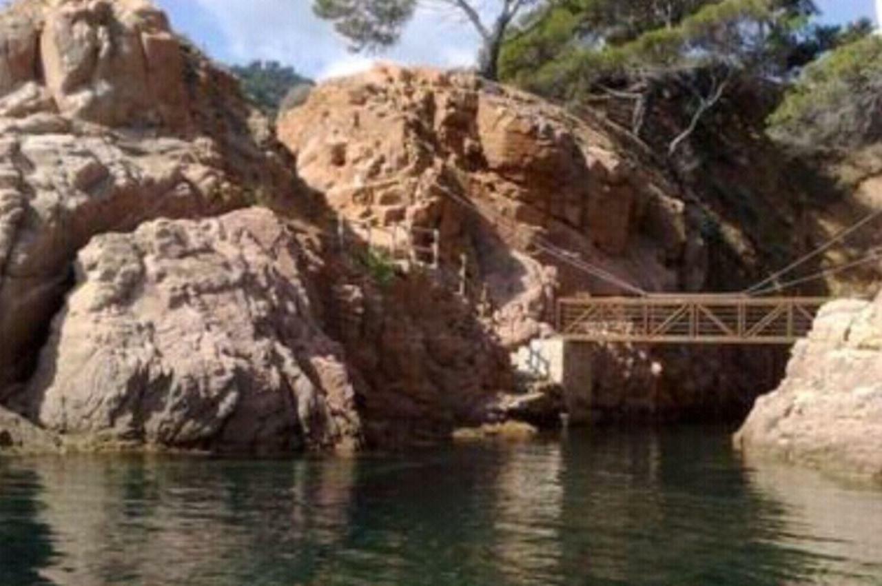 Апартаменты Cala Salions, Chalana I Жирона Экстерьер фото