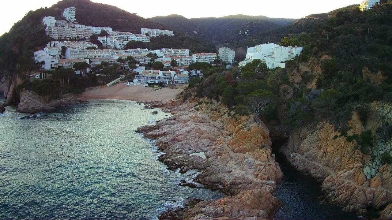 Апартаменты Cala Salions, Chalana I Жирона Экстерьер фото